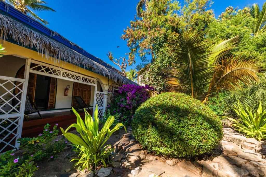 Chez Maggie Hotel & Restaurant Morondava Luaran gambar